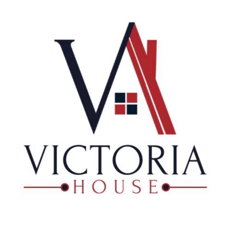 Victoria House - Self Catering Quiet Guesthouse - Adult Singles And Couples Only Blackpool Dış mekan fotoğraf